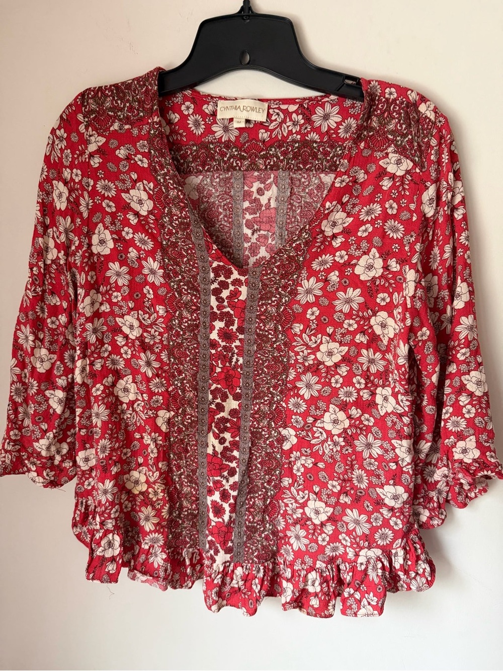 Cynthia Rowley Top Womens Med Boho Ruffled 3/4 Sleeve Floral Fairy VNeck. EUC